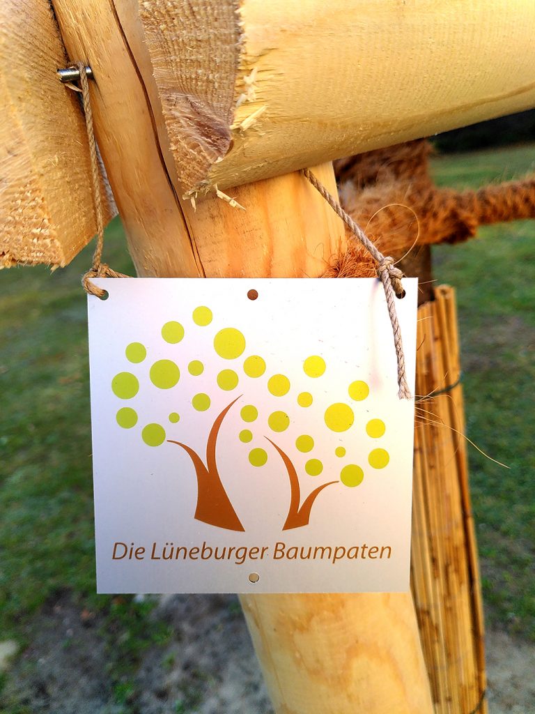 Schild eines Lüneburger Baumpaten
